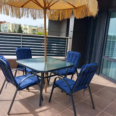 Apartment силви съни бийч плаза *